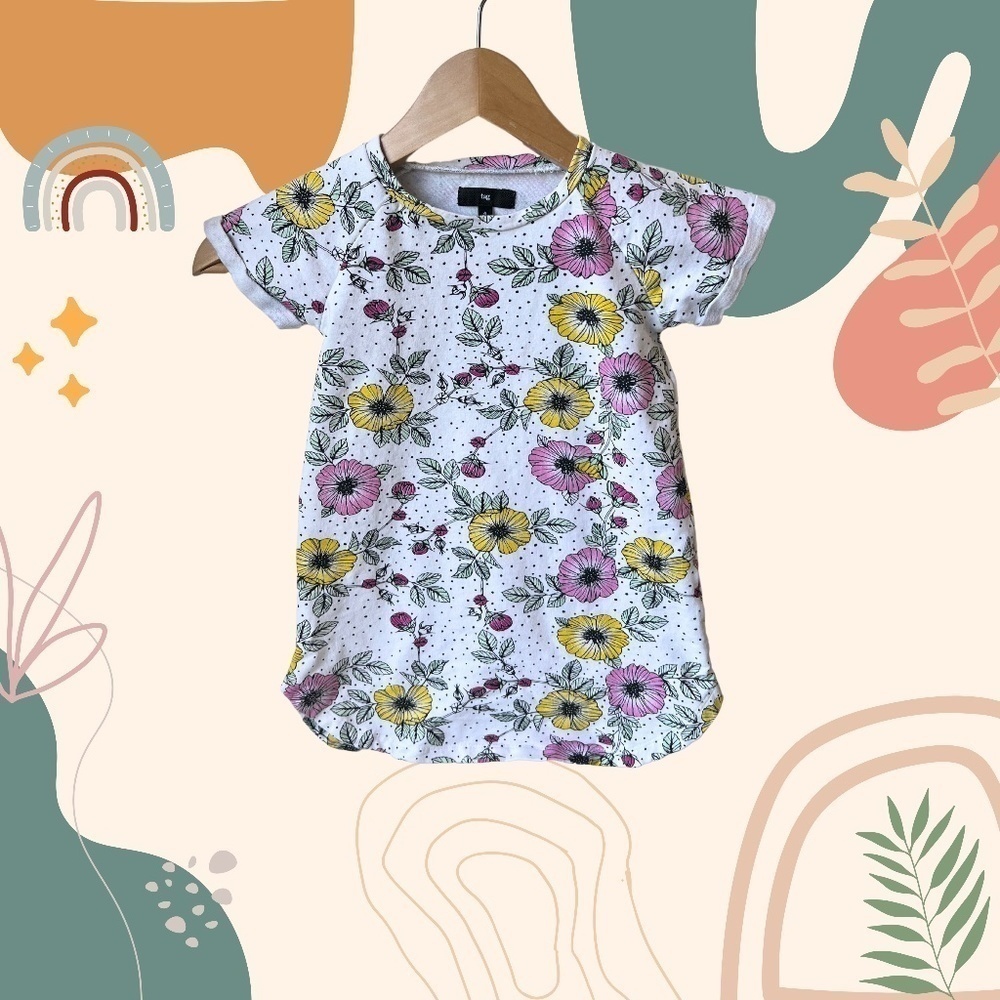 Tag size 4  t-shirt dress